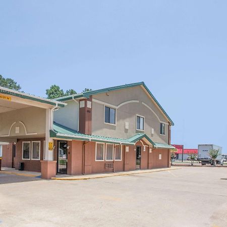 Super 8 By Wyndham Natchitoches Motel Exterior photo