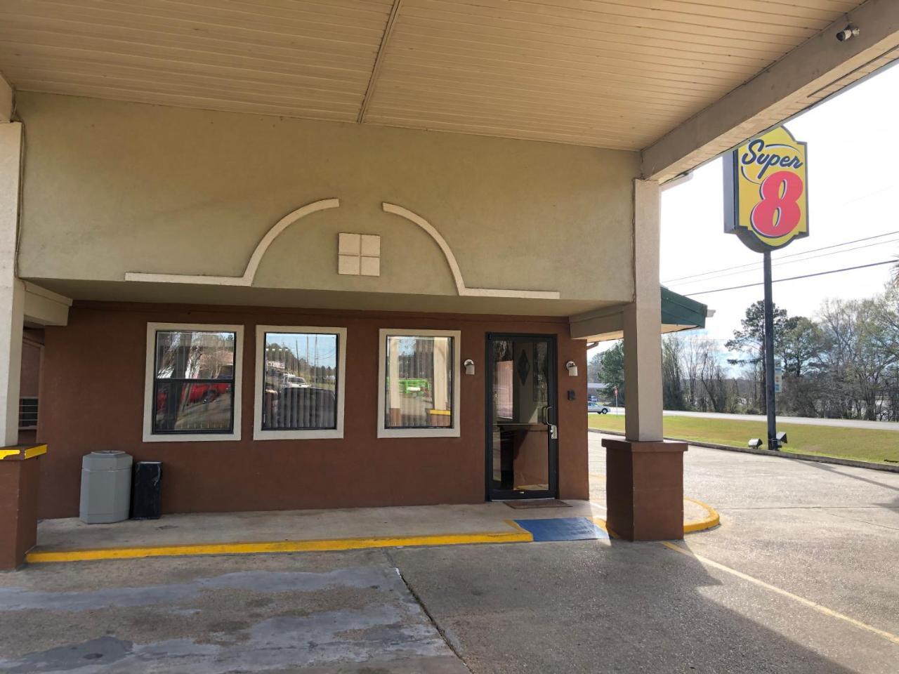 Super 8 By Wyndham Natchitoches Motel Exterior photo